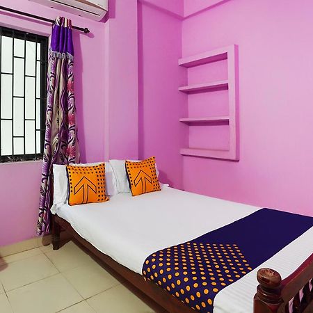 Hotel Spot On Rohini Residency Kadampuzha Edayur Exteriér fotografie