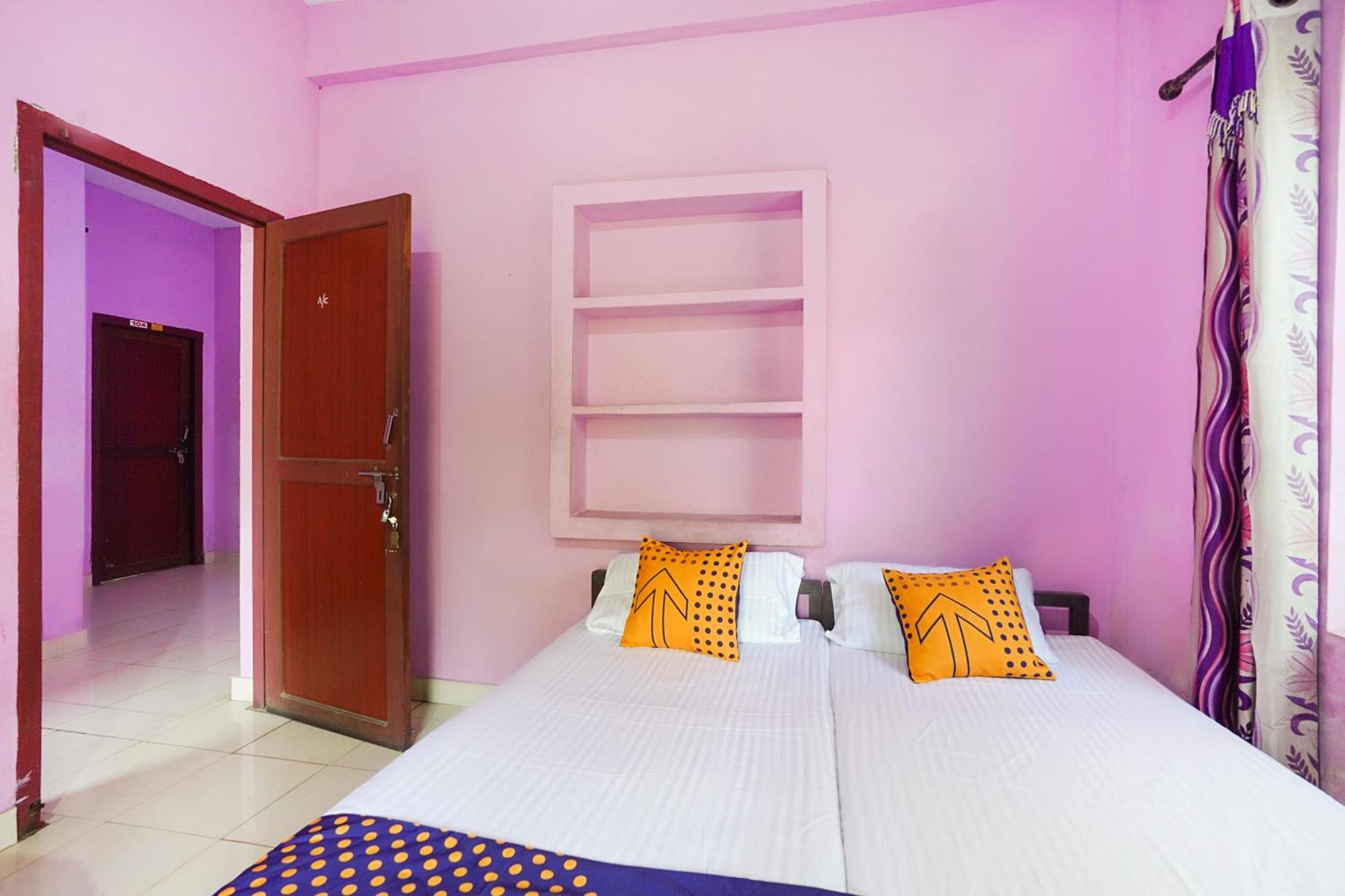 Hotel Spot On Rohini Residency Kadampuzha Edayur Exteriér fotografie